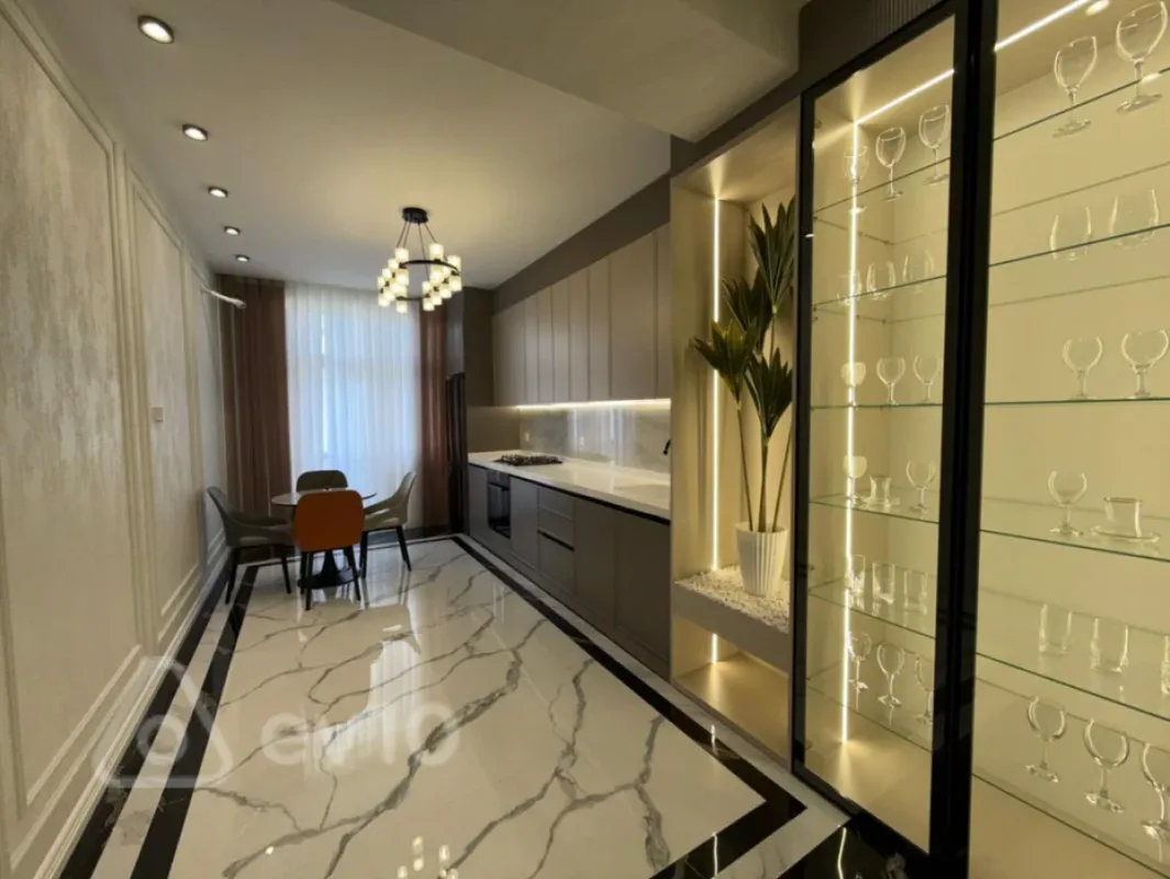 Satılır 3 otaqlı yeni tikili 120 m²