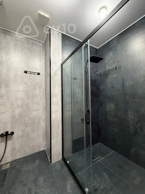 Satılır 3 otaqlı yeni tikili 120 m²