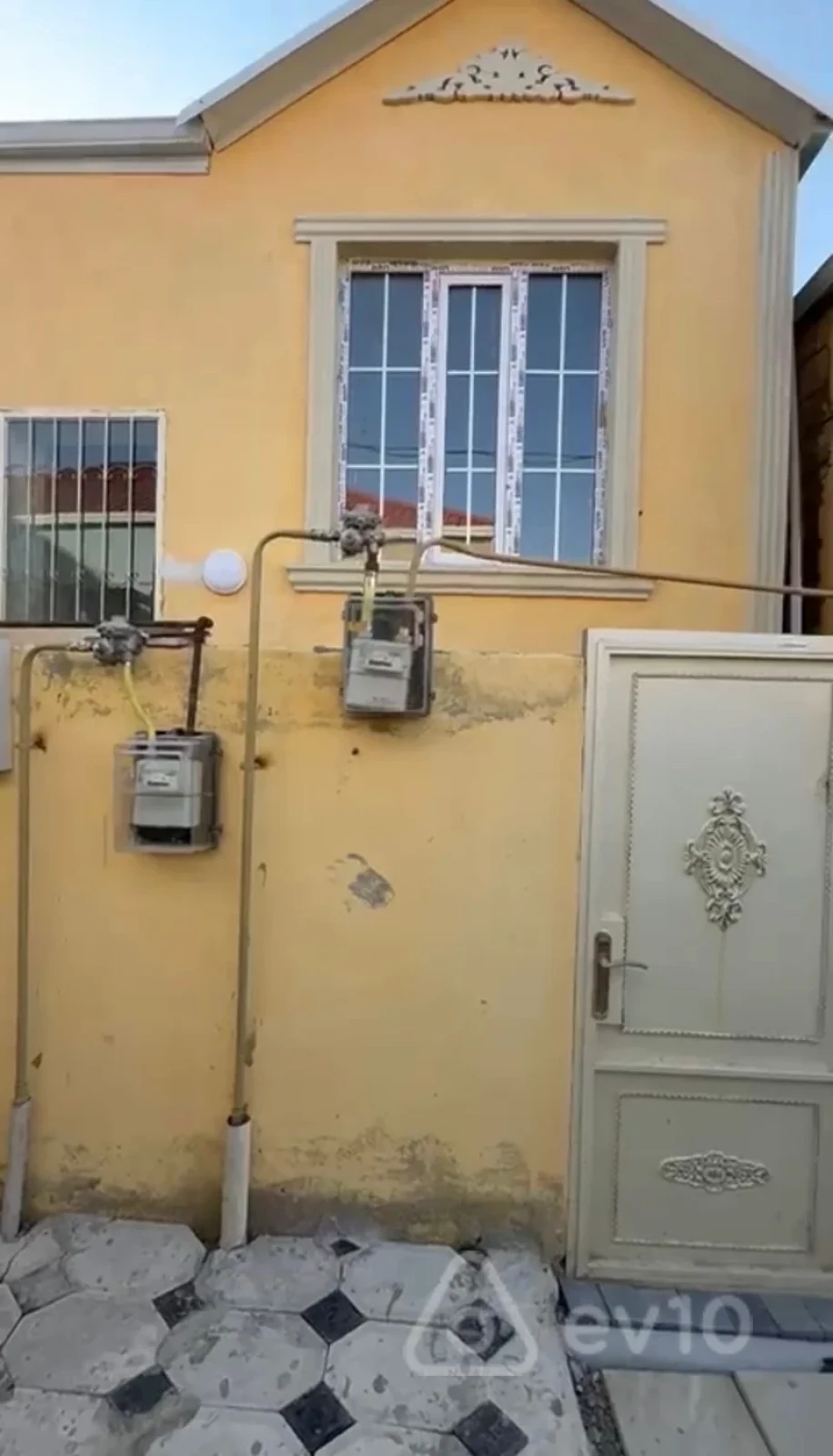 Satılır 2 otaqlı həyət evi 34 m²