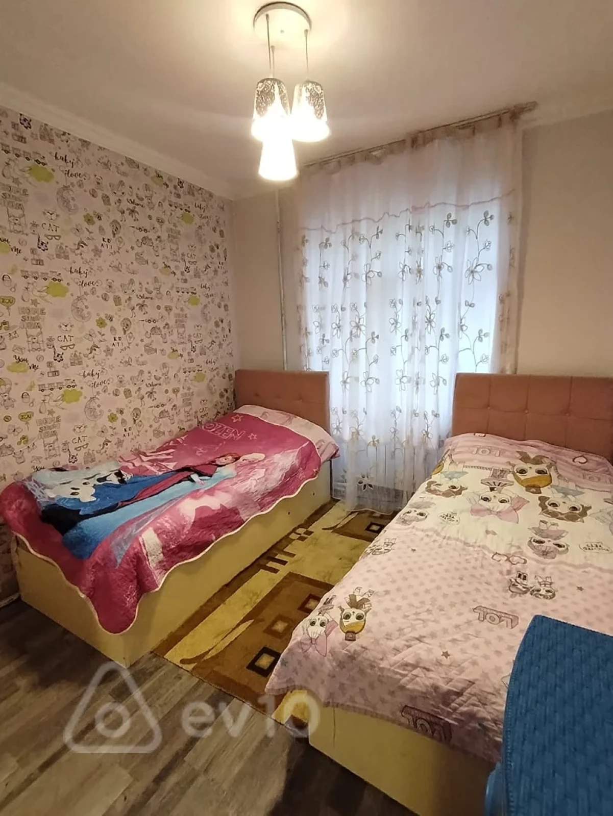 Satılır 3 otaqlı köhnə tikili 80 m²