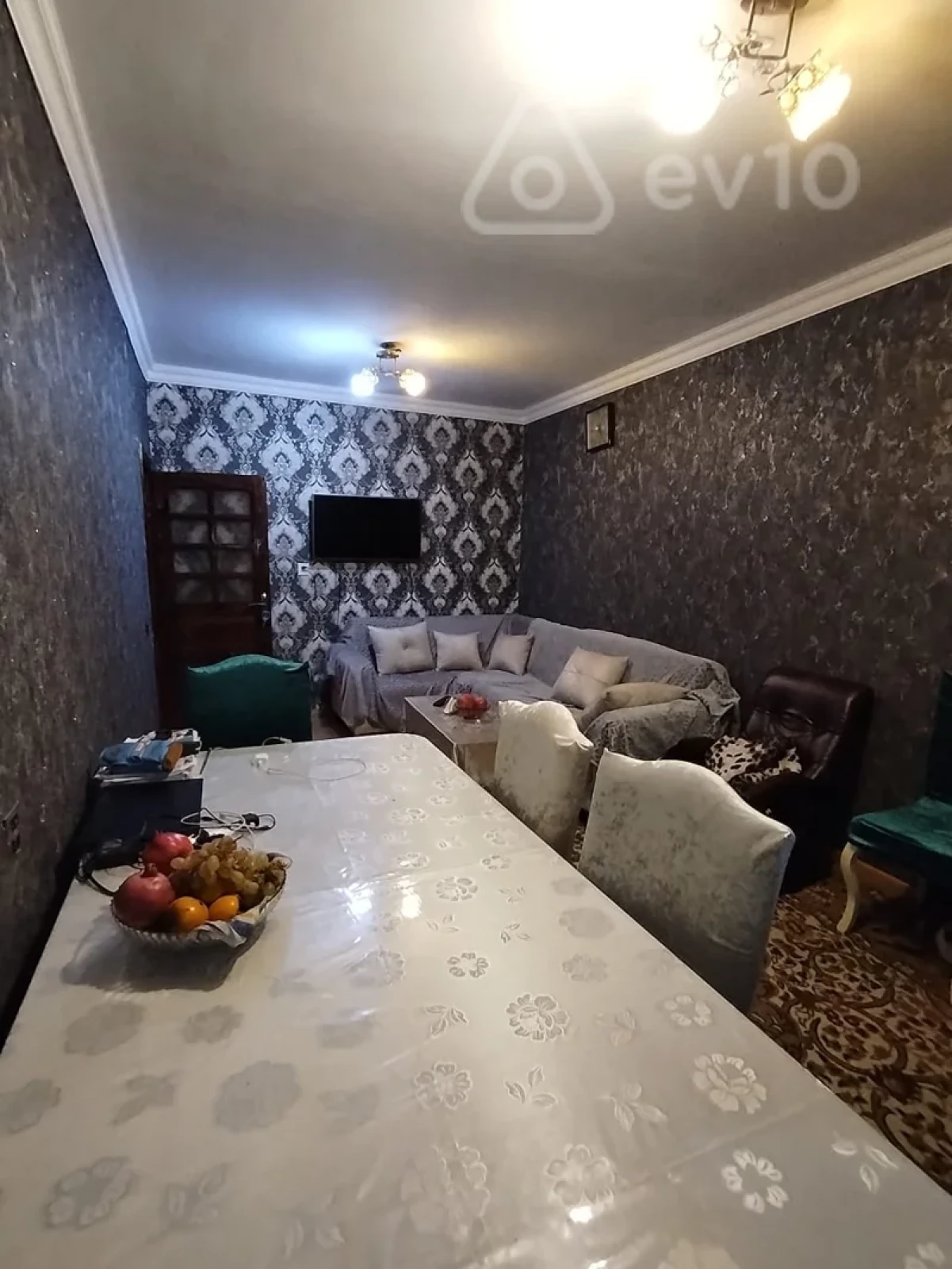 Satılır 3 otaqlı köhnə tikili 80 m²