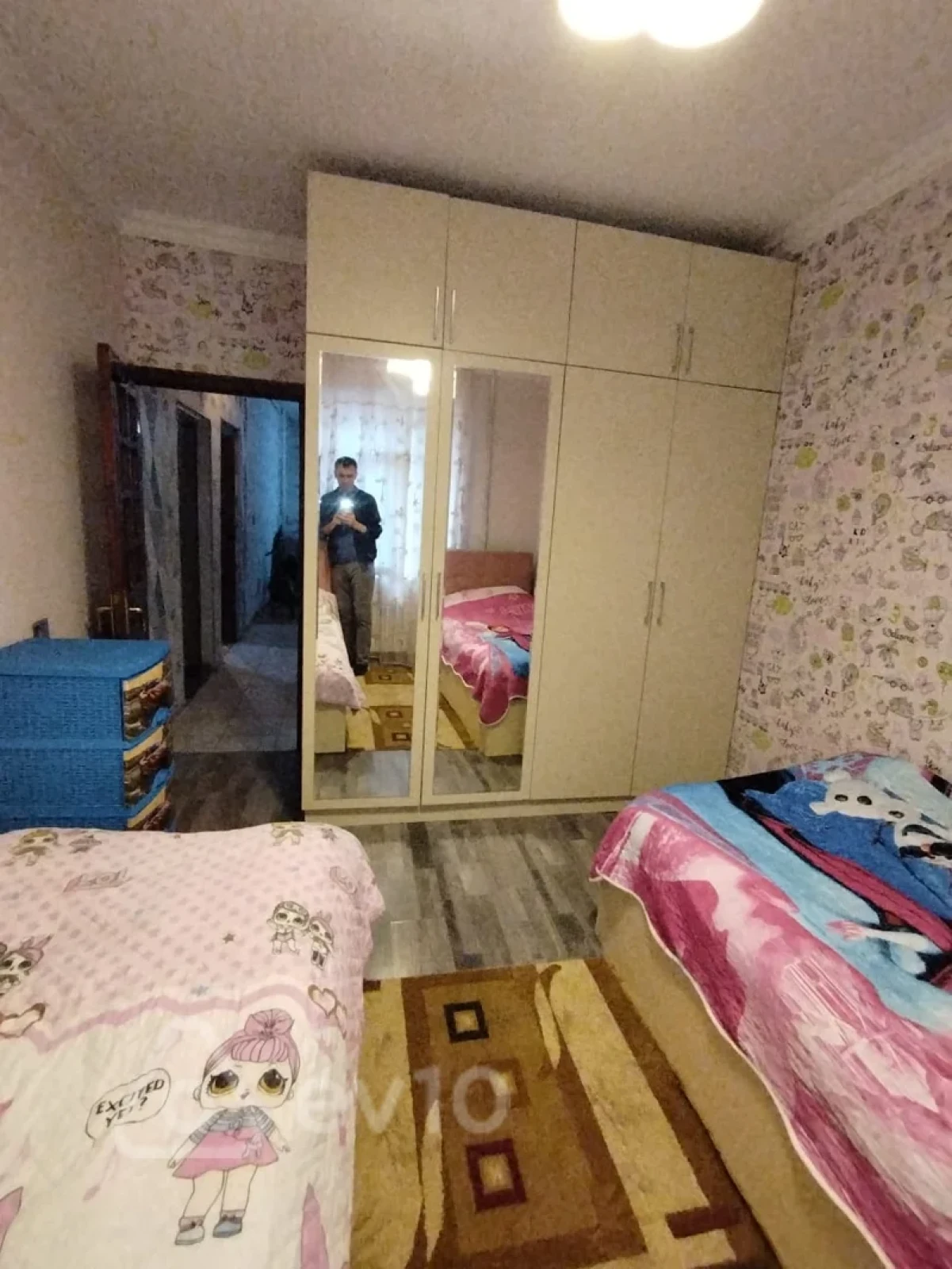 Satılır 3 otaqlı köhnə tikili 80 m²