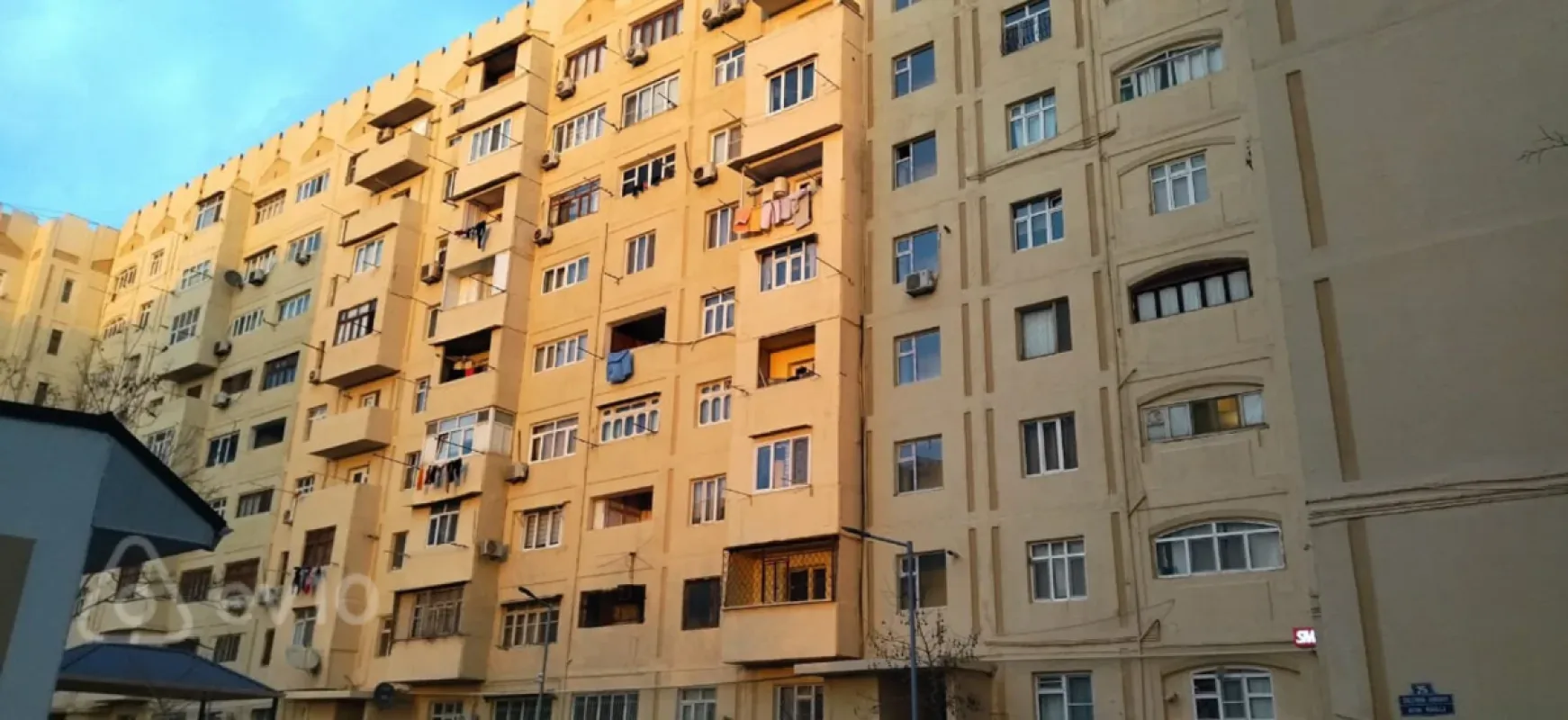 Satılır 2 otaqlı köhnə tikili 60 m²