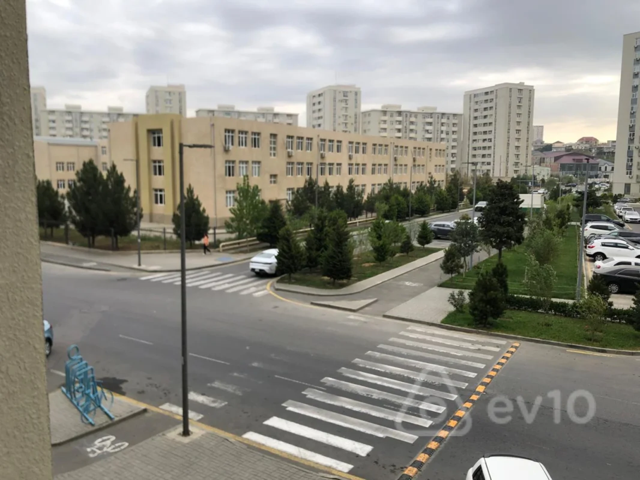 Satılır 3 otaqlı yeni tikili 93 m²