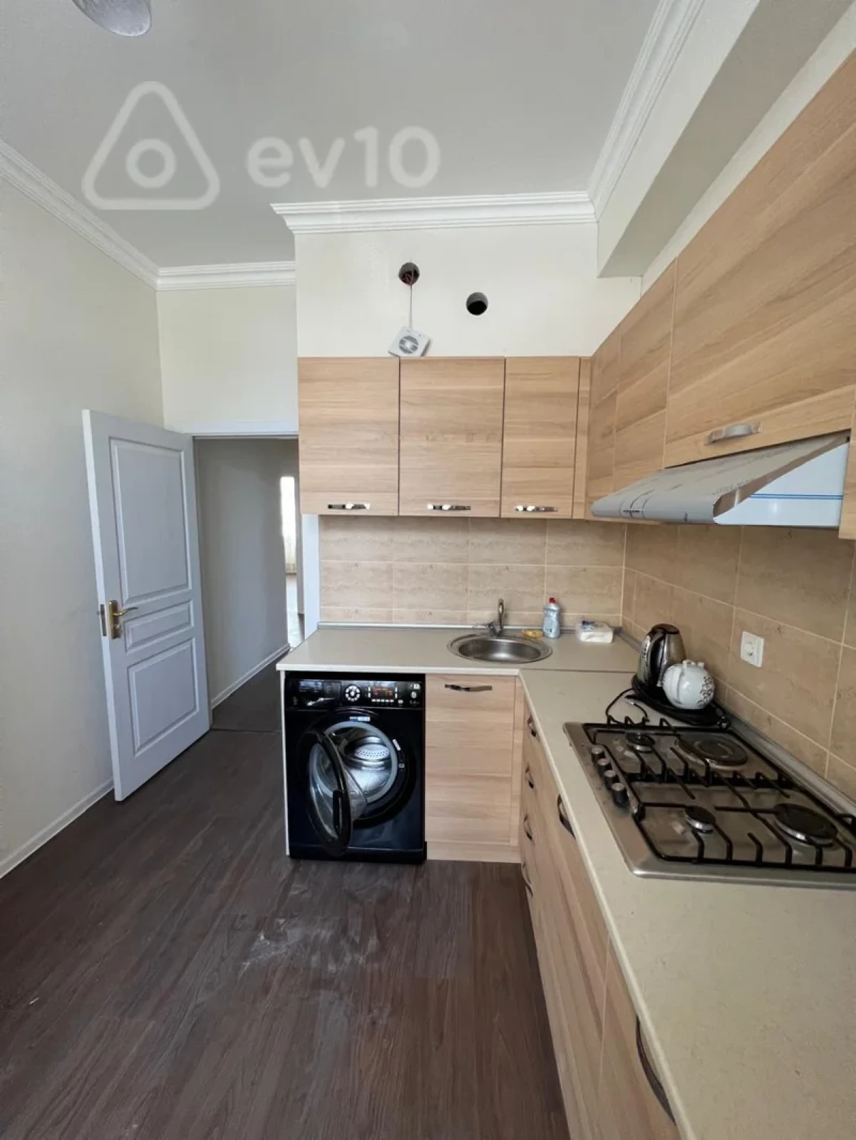 Satılır 3 otaqlı yeni tikili 93 m²