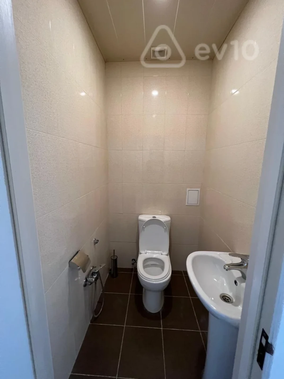 Satılır 3 otaqlı yeni tikili 93 m²