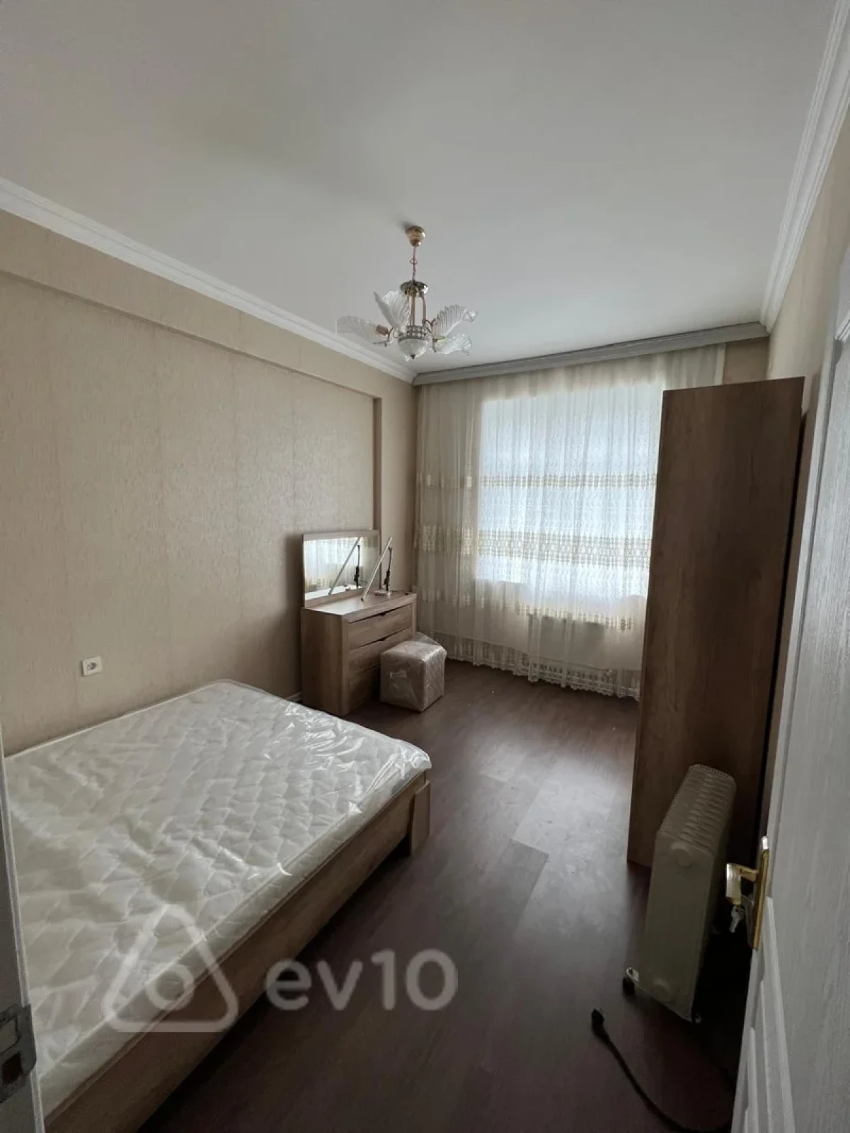 Satılır 3 otaqlı yeni tikili 93 m²