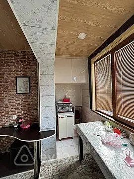 Satılır 2 otaqlı köhnə tikili 60 m²