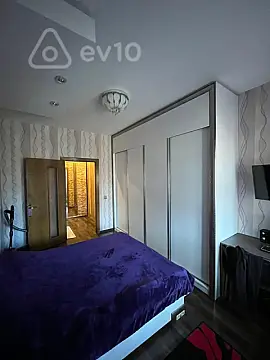 Satılır 2 otaqlı köhnə tikili 60 m²