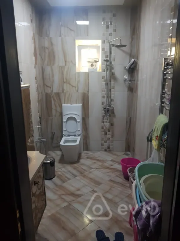 Satılır 9 otaqlı həyət evi 450 m²