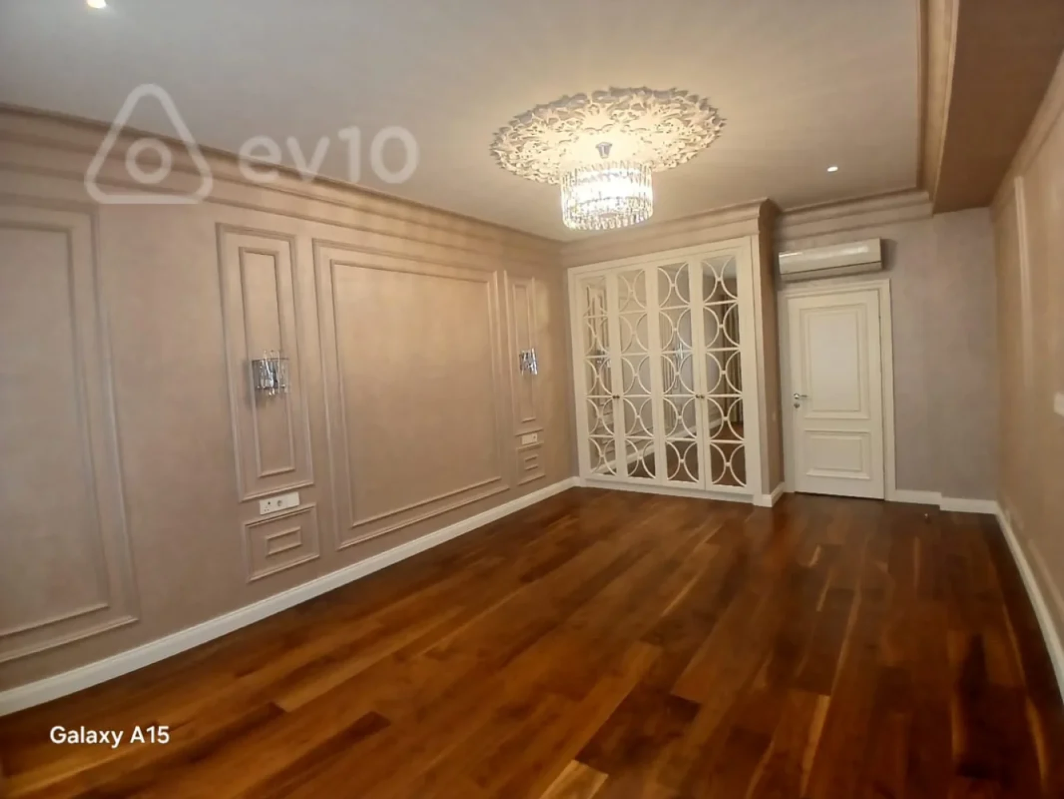 Satılır 4 otaqlı yeni tikili 211 m²