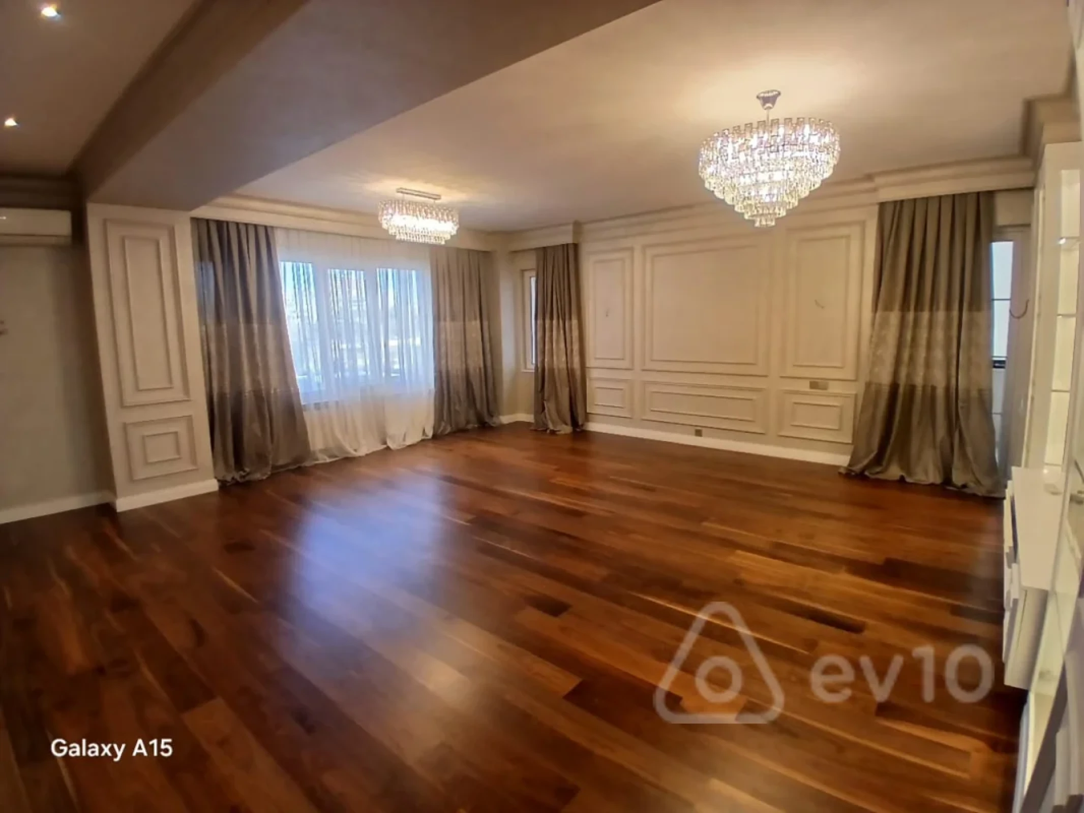 Satılır 4 otaqlı yeni tikili 211 m²