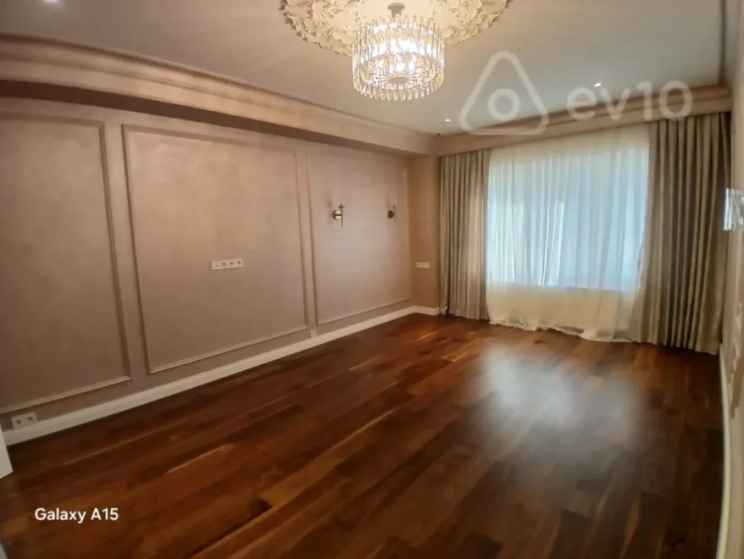Satılır 4 otaqlı yeni tikili 211 m²