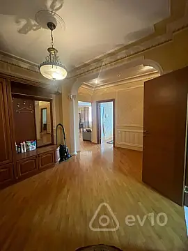Satılır 3 otaqlı yeni tikili 155 m²