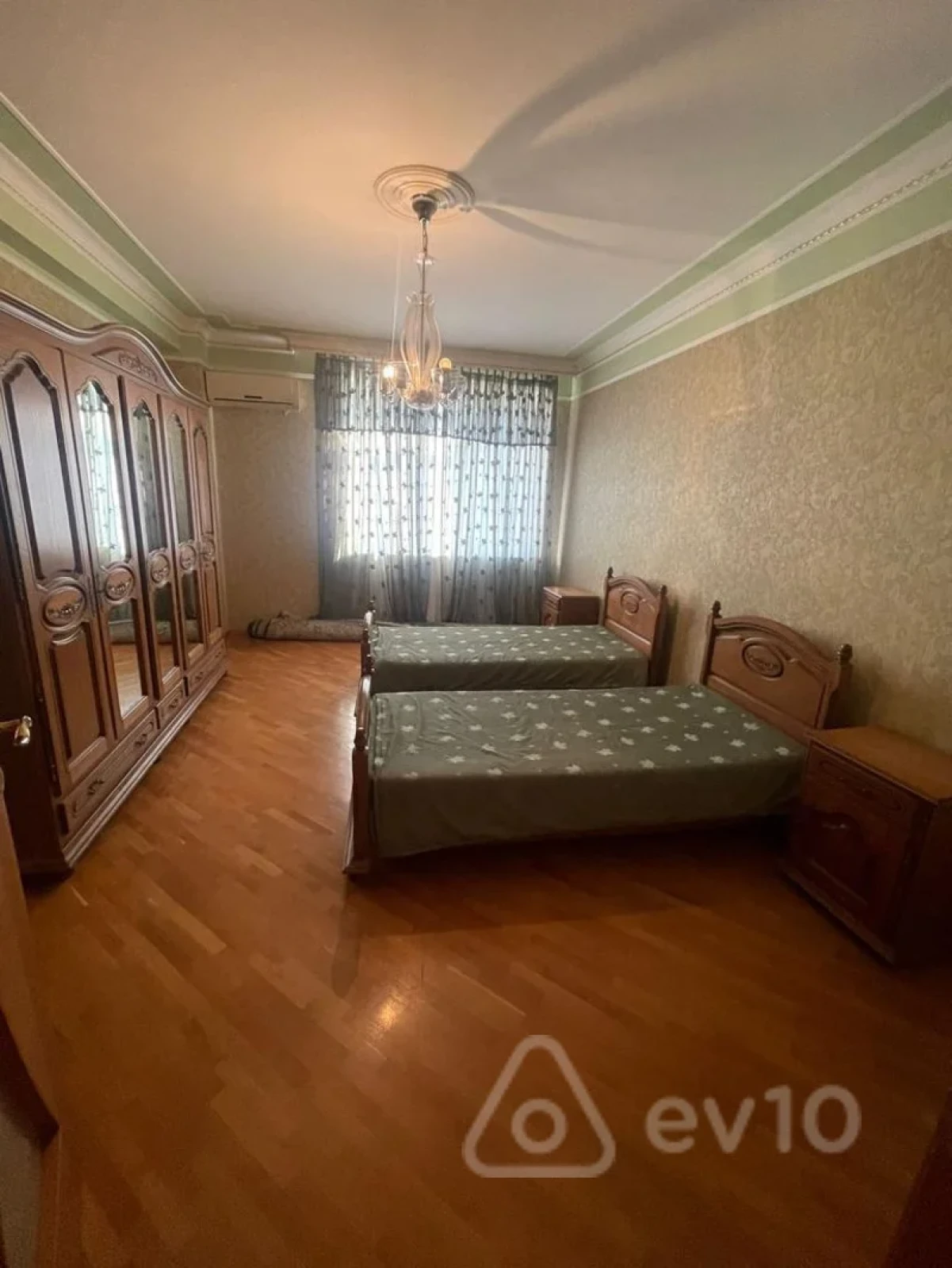 Satılır 3 otaqlı yeni tikili 155 m²