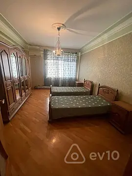 Satılır 3 otaqlı yeni tikili 155 m²