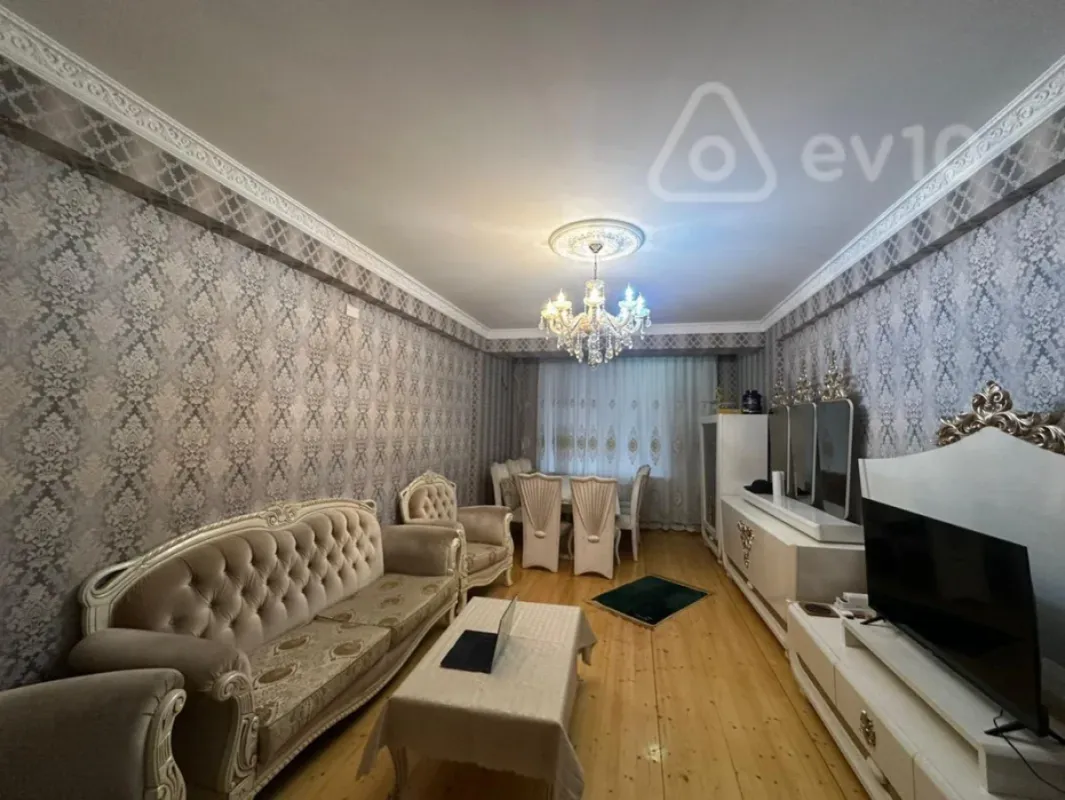Satılır 3 otaqlı yeni tikili 115 m²