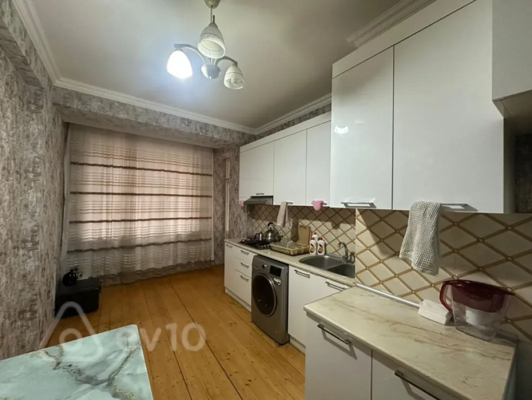 Satılır 3 otaqlı yeni tikili 115 m²