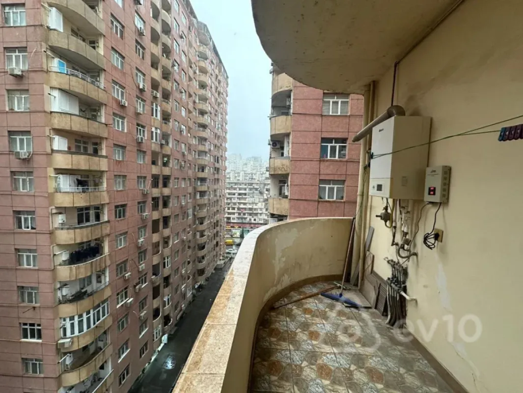 Satılır 3 otaqlı yeni tikili 115 m²