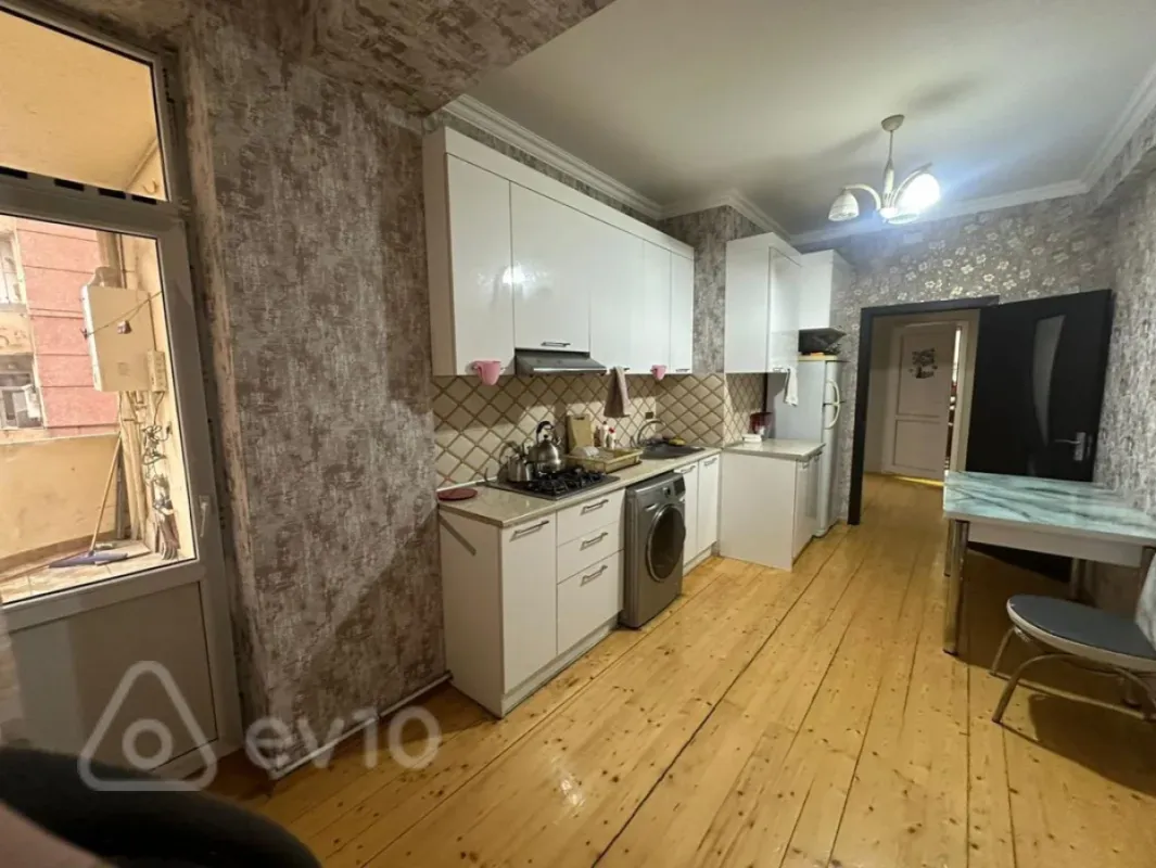 Satılır 3 otaqlı yeni tikili 115 m²