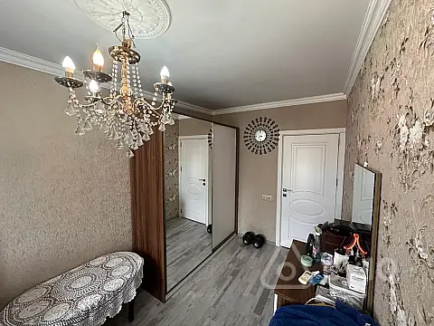 Satılır 2 otaqlı köhnə tikili 49 m²