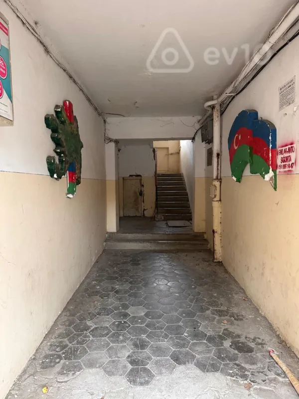 Satılır 2 otaqlı köhnə tikili 49 m²