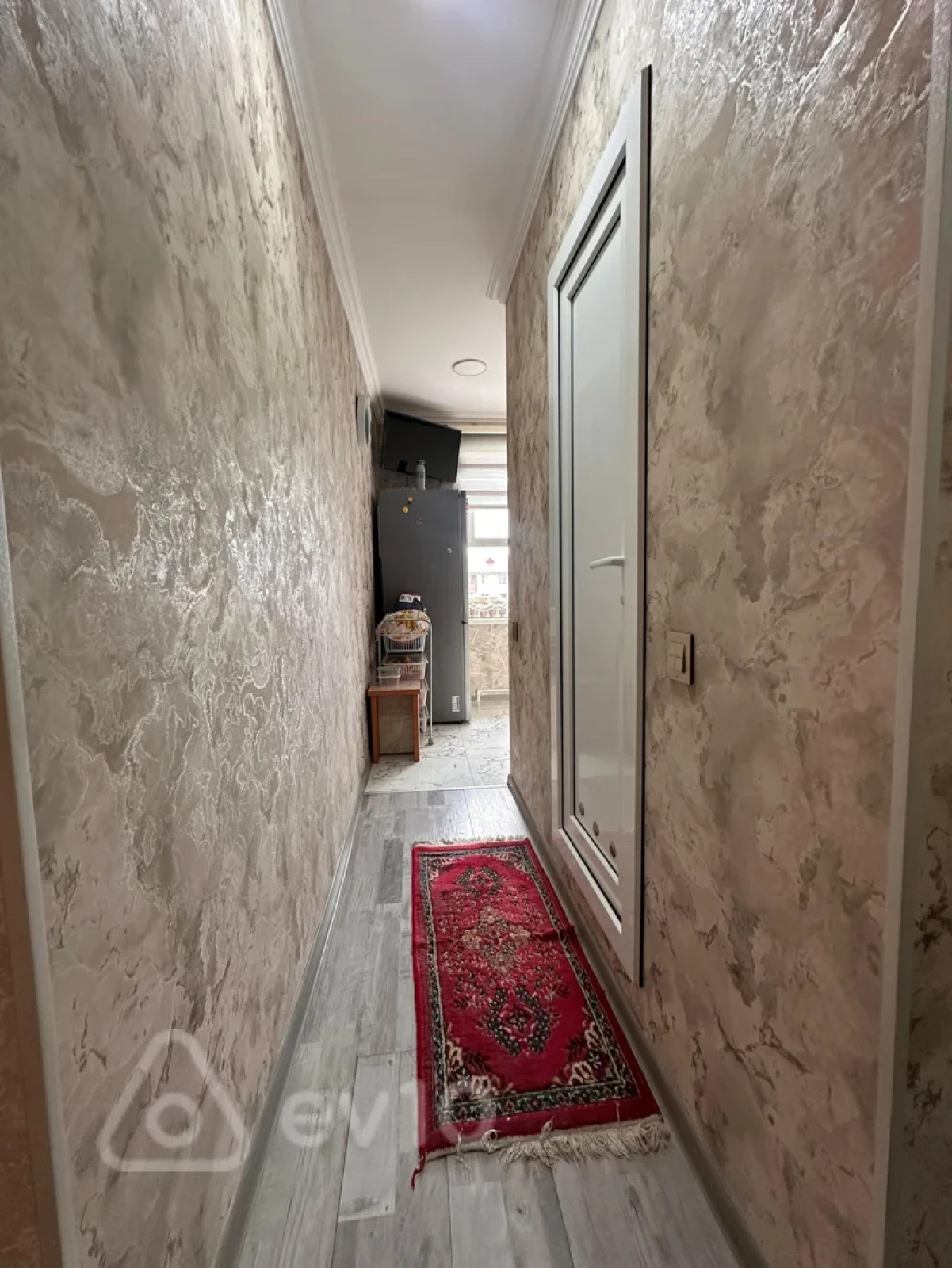 Satılır 2 otaqlı köhnə tikili 49 m²