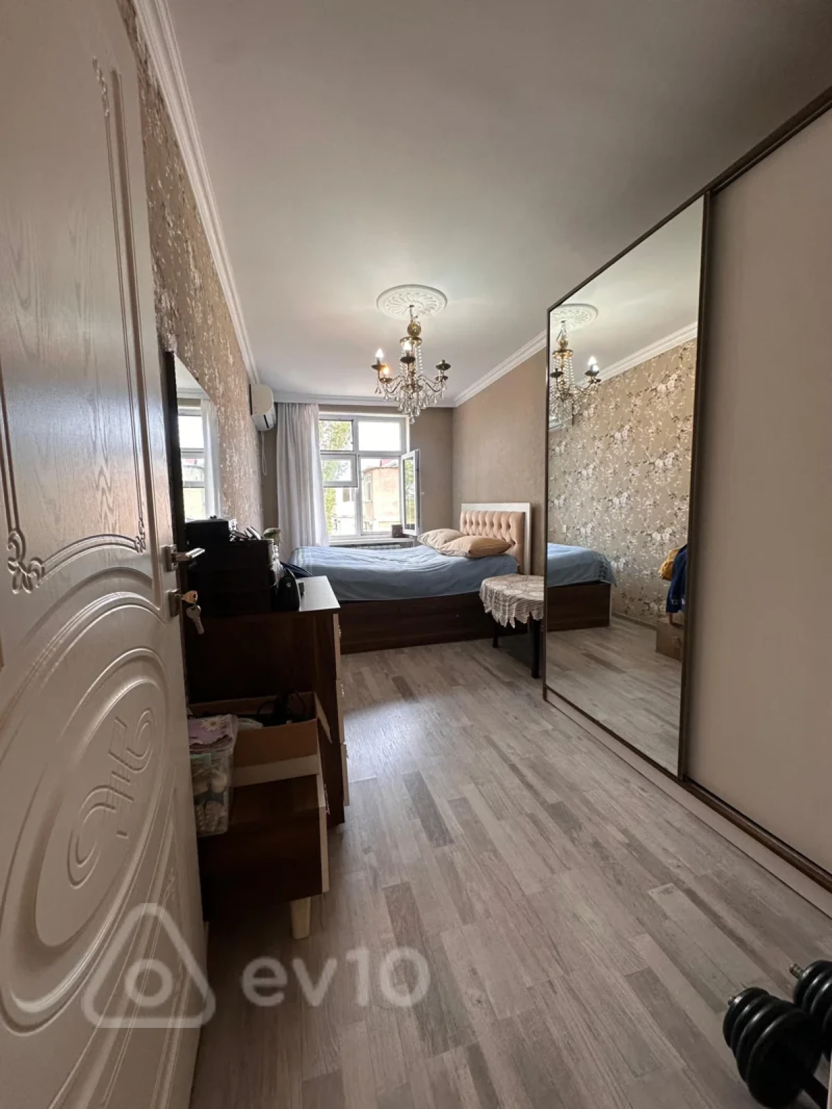 Satılır 2 otaqlı köhnə tikili 49 m²