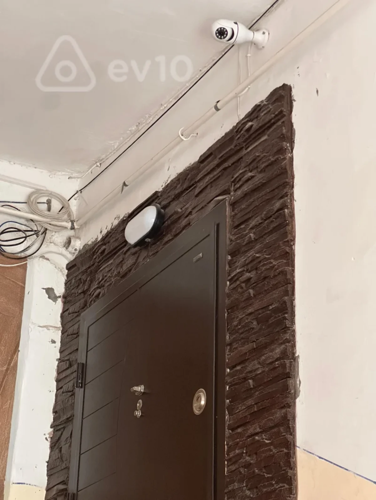 Satılır 2 otaqlı köhnə tikili 49 m²