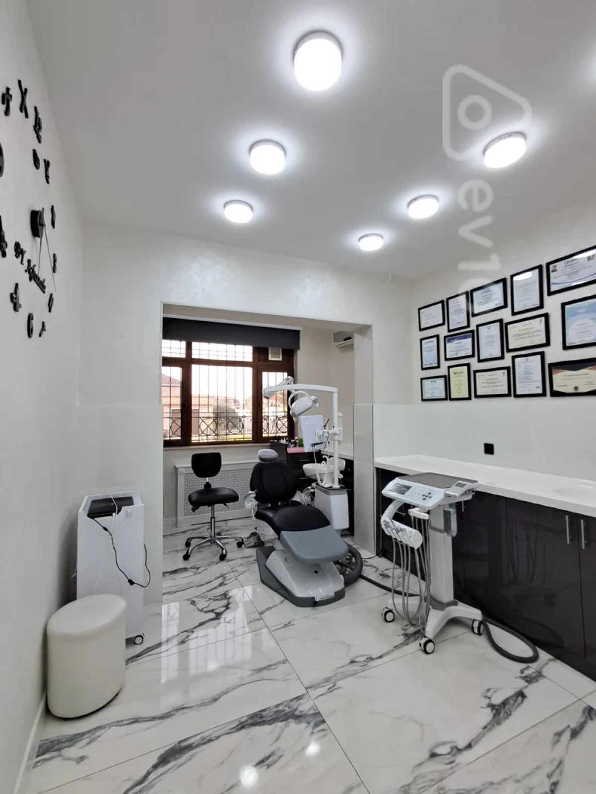 Satılır mənzil 100 m²