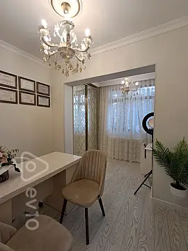 Satılır mənzil 100 m²