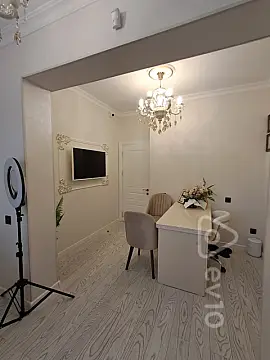 Satılır mənzil 100 m²