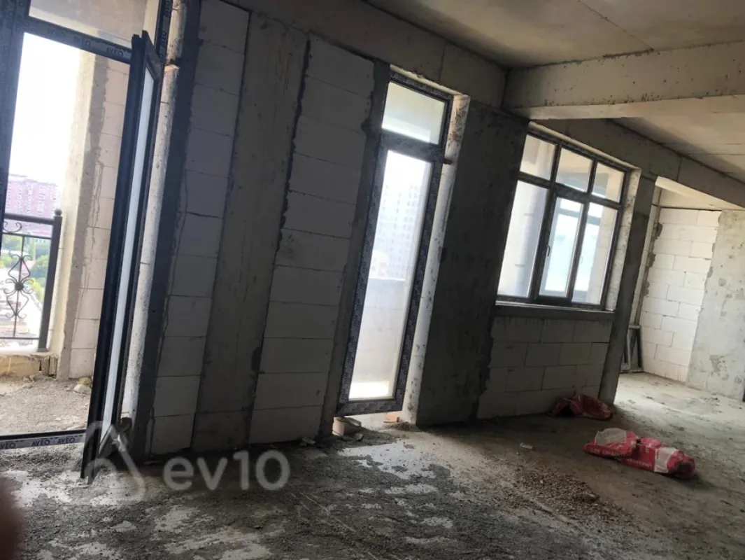 Satılır 2 otaqlı yeni tikili 115 m²
