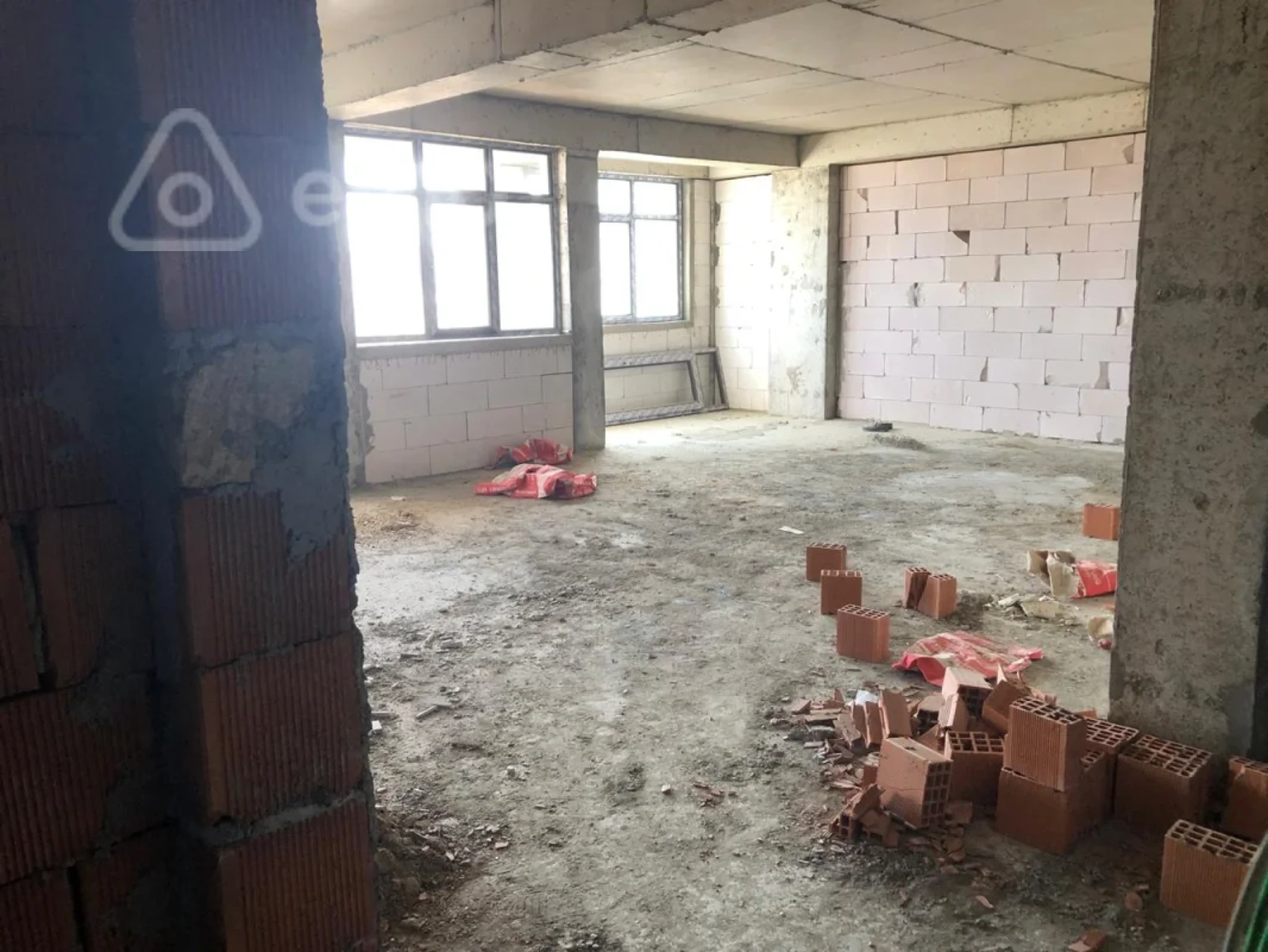 Satılır 2 otaqlı yeni tikili 115 m²