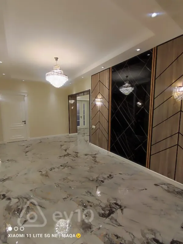 Satılır 4 otaqlı yeni tikili 215 m²