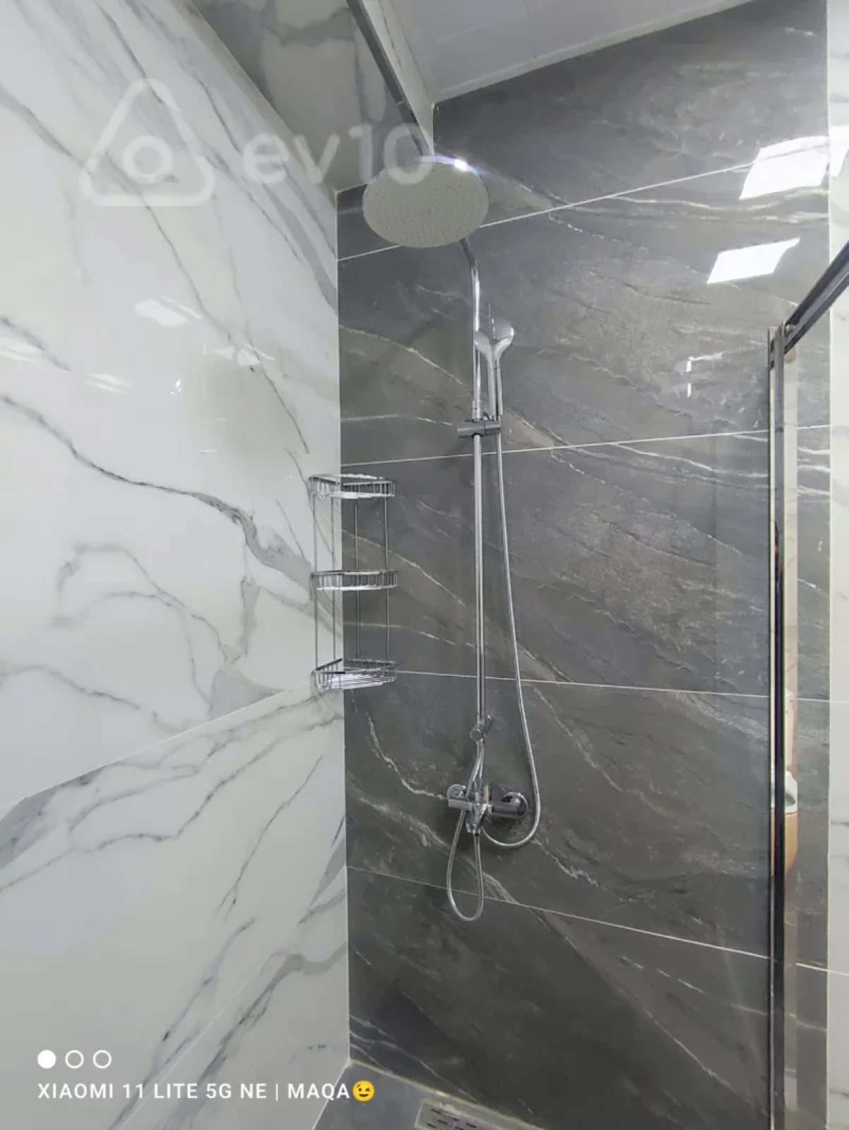 Satılır 4 otaqlı yeni tikili 215 m²