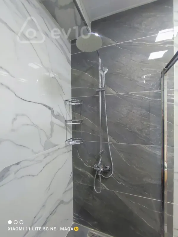 Satılır 4 otaqlı yeni tikili 215 m²