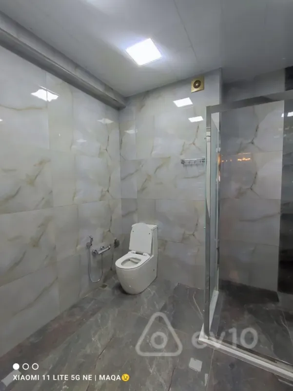Satılır 4 otaqlı yeni tikili 215 m²
