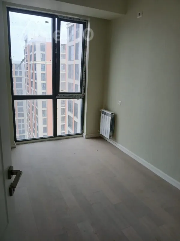 Satılır 3 otaqlı yeni tikili 82 m²