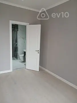 Satılır 3 otaqlı yeni tikili 82 m²