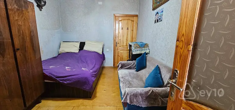 Satılır 3 otaqlı köhnə tikili 60 m²