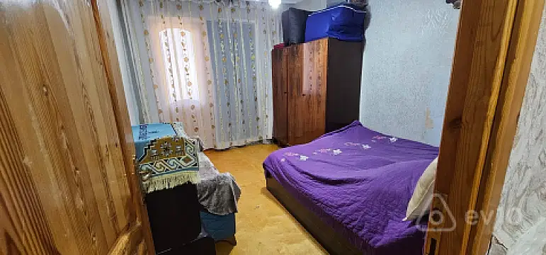 Satılır 3 otaqlı köhnə tikili 60 m²