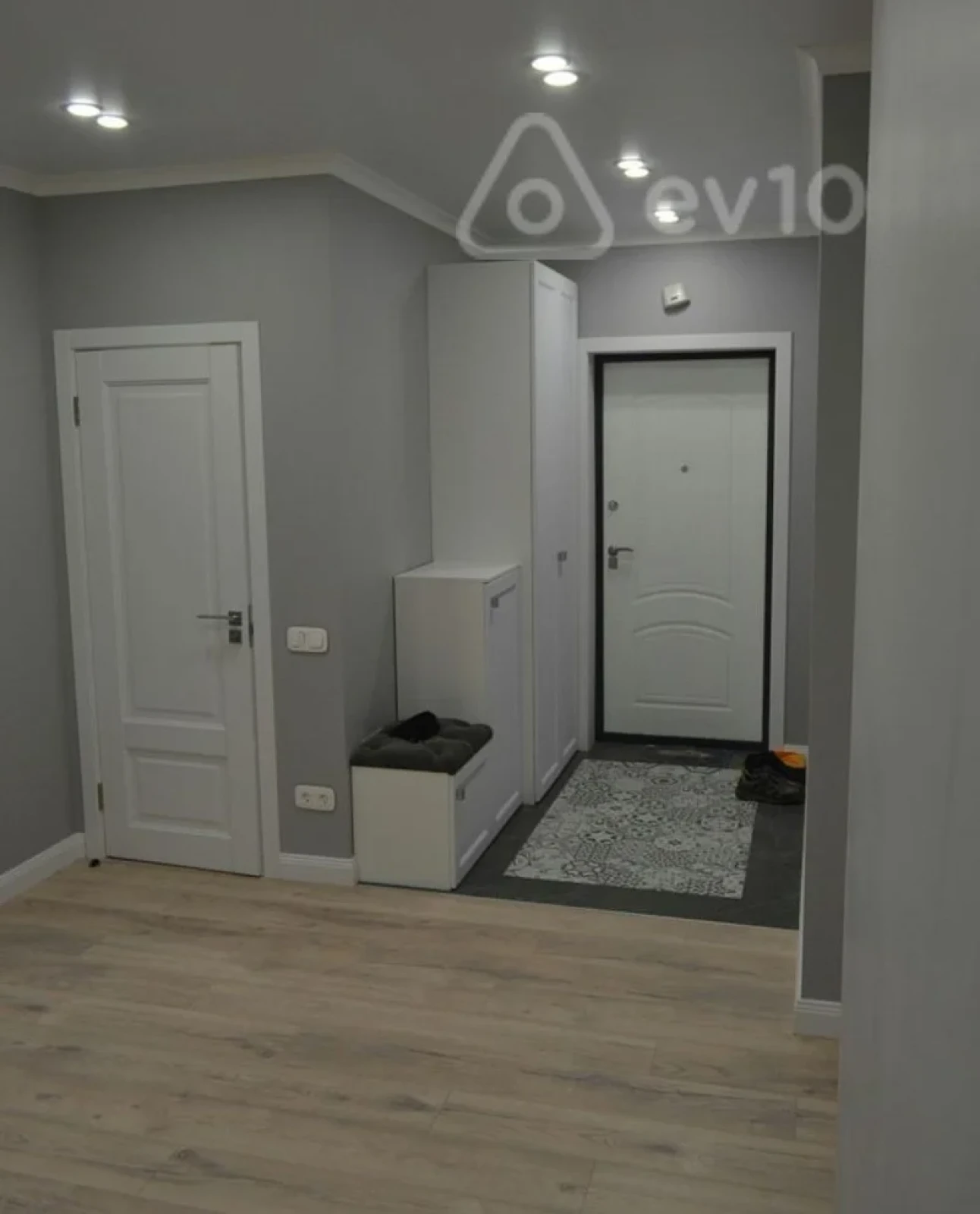 Satılır 2 otaqlı yeni tikili 67 m²