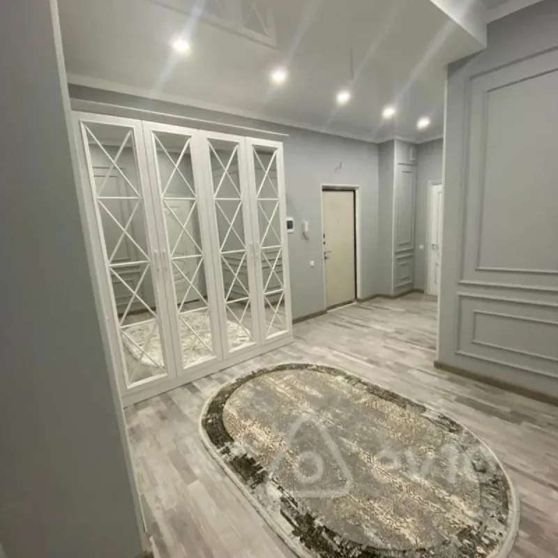 Satılır 3 otaqlı yeni tikili 100 m²