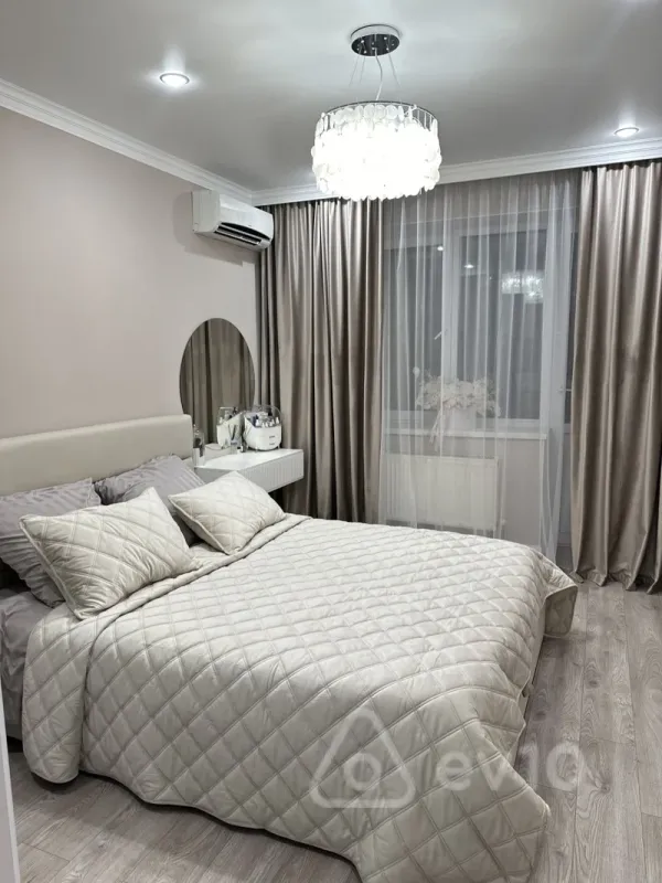 Satılır 3 otaqlı yeni tikili 100 m²