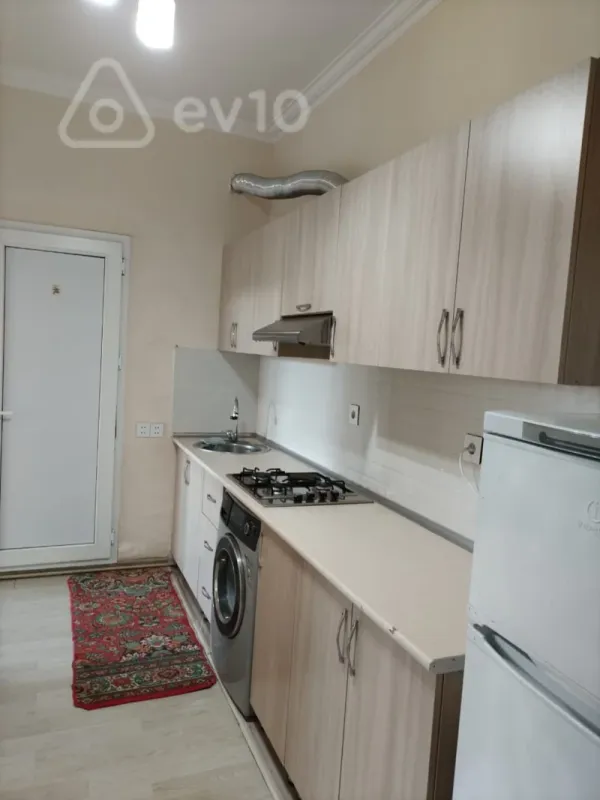 Kirayə verilir 2 otaqlı yeni tikili 58 m²
