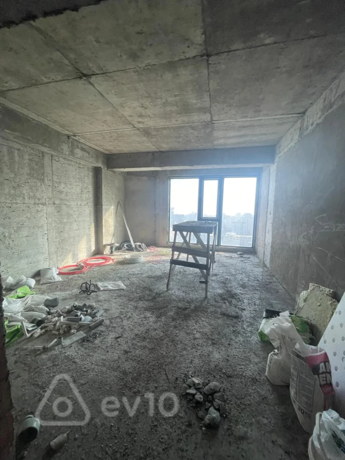 Satılır 4 otaqlı yeni tikili 185 m²