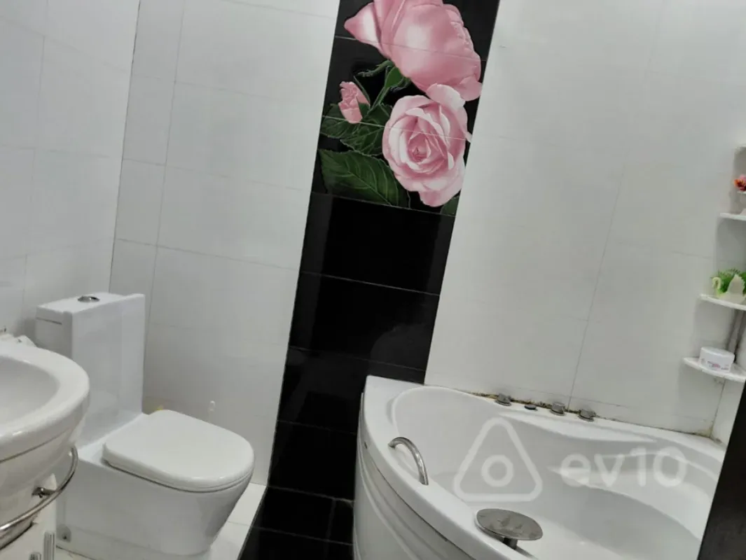 Satılır 3 otaqlı yeni tikili 178 m²