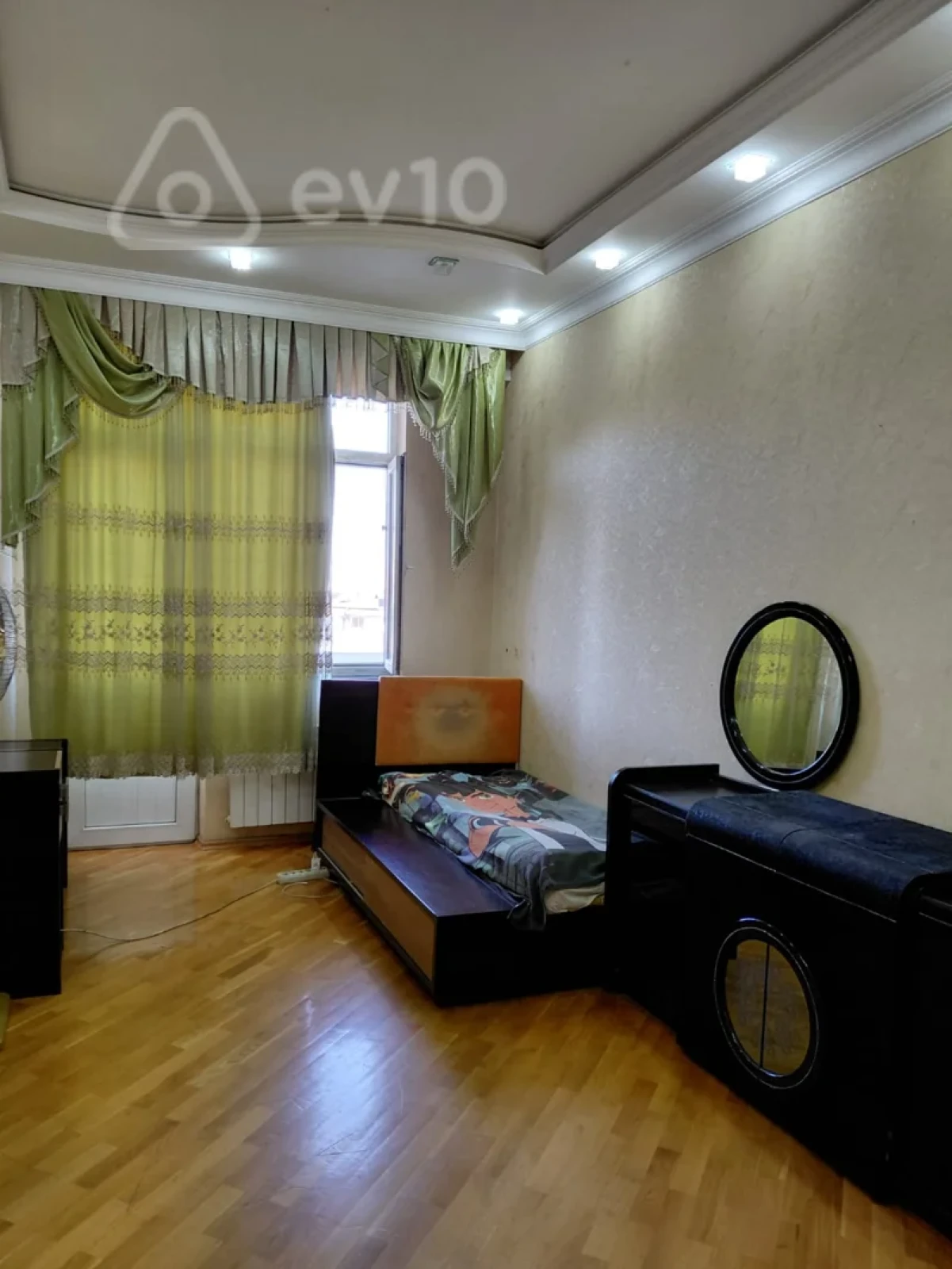 Satılır 3 otaqlı yeni tikili 178 m²