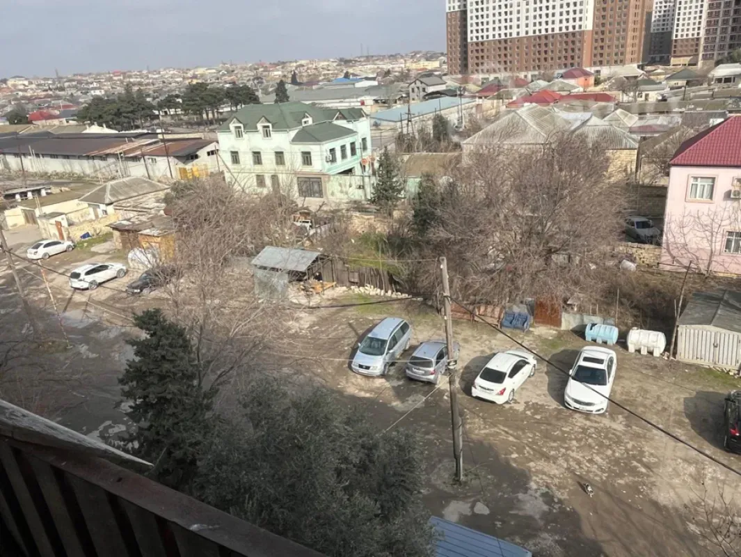 Kirayə verilir 2 otaqlı köhnə tikili 65 m²